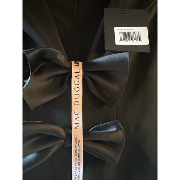 Ieena For Mac Duggal Black Jumpsuit With Plunge Neckline & Bow Accents Size 6 - Picture 6 of 12